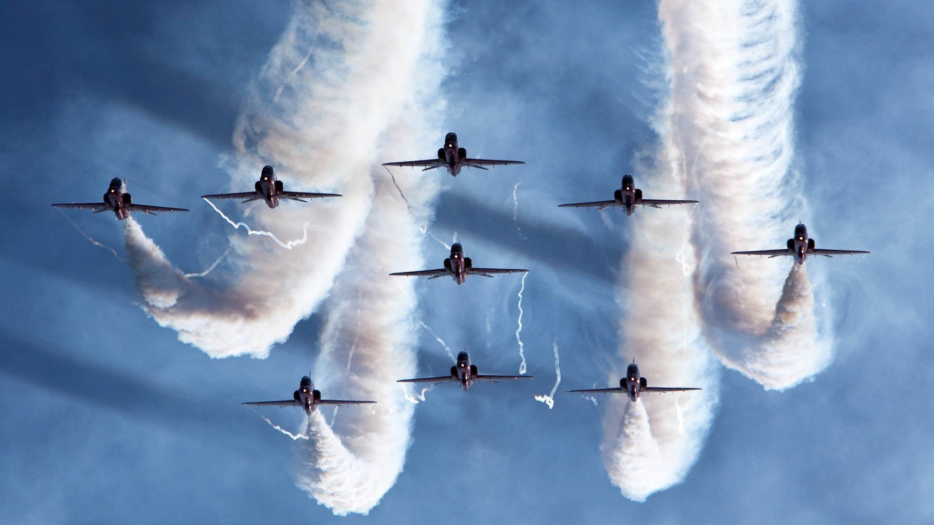 中超联赛国足爆冷 球迷情绪波动较大,足协公布中超